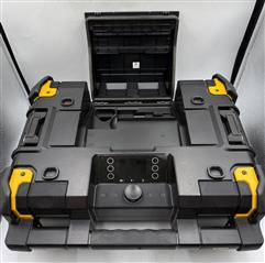 Dewalt DWST17510 TSTACK PORTABLE BLUTOOTH RADIO